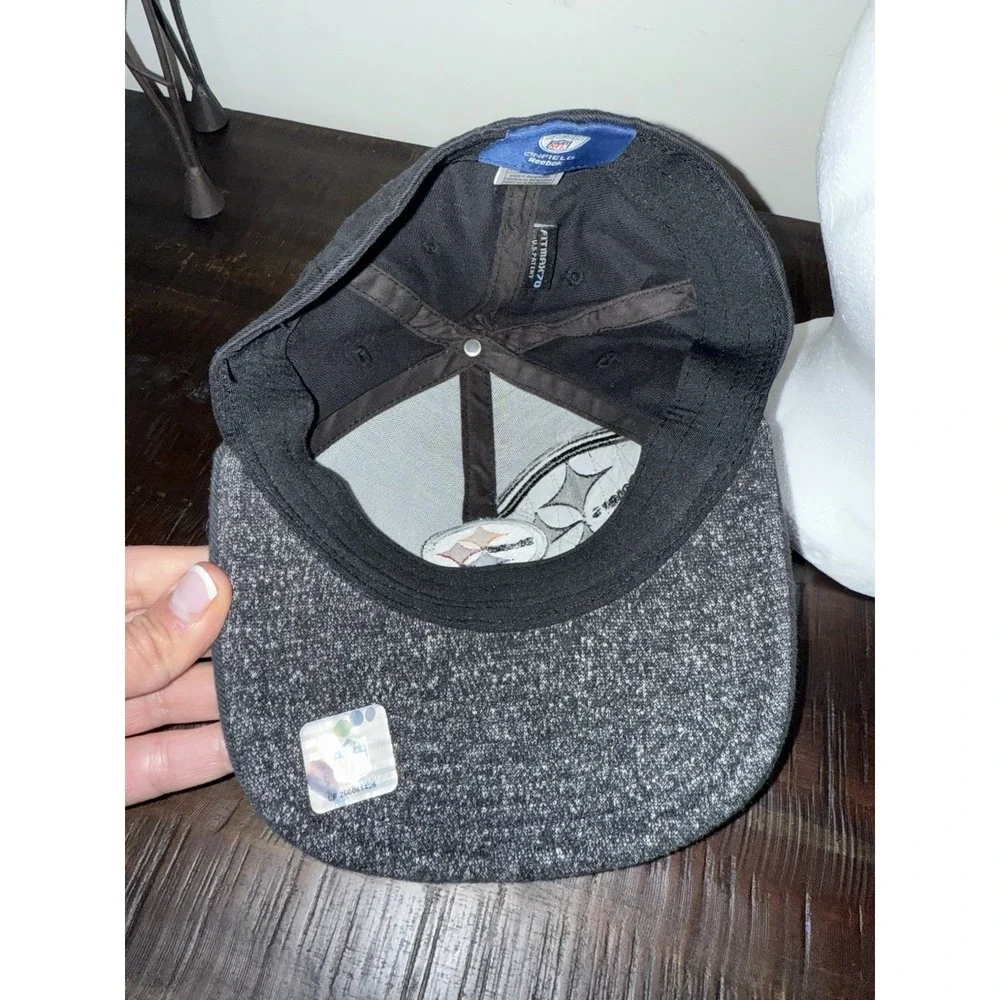 Pittsburgh Steelers‎ NFL Reebok On Field Sidelines Hat Boys 4-7 Fitted